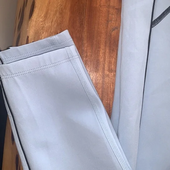 P.E Nation baby blue leggings - Picture 9 of 9